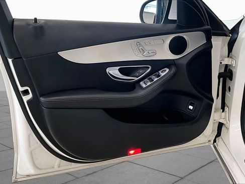 Used 2019 Mercedes-Benz C 300 Sedan image 19