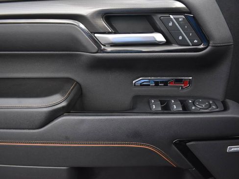 Used 2023 GMC Sierra 1500 AT4 w/ AT4 Preferred Package image 12