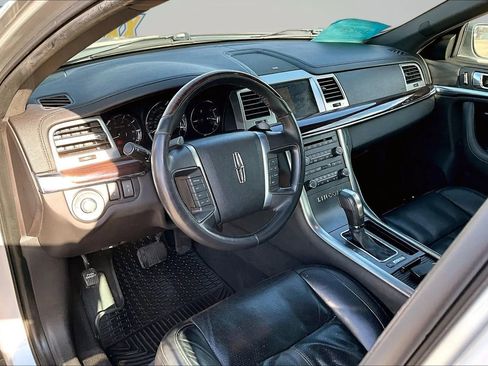 Used 2010 Lincoln MKS AWD image 8