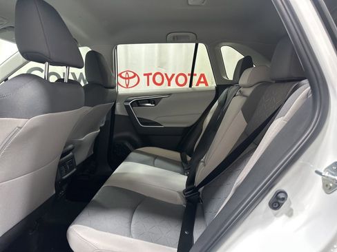 Used 2025 Toyota RAV4 XLE image 17