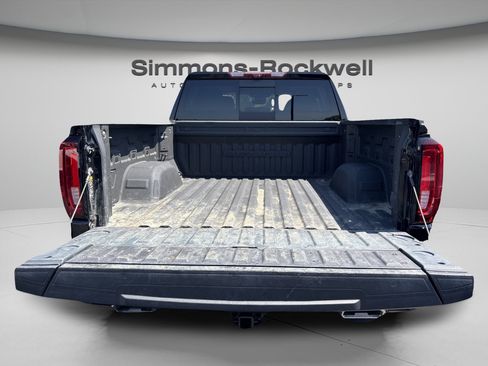 Used 2024 GMC Sierra 1500 Denali w/ Denali Reserve Package AWD/4WD image 9