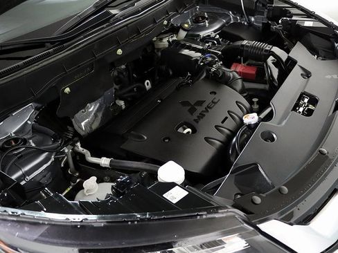 Used 2025 Mitsubishi Outlander Sport SE image 33