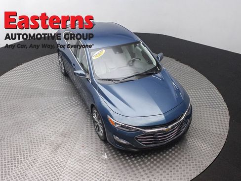 Used 2024 Chevrolet Malibu LT FWD image 3