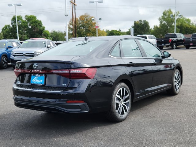 New 2027 Volkswagen Jetta SE FWD image 3