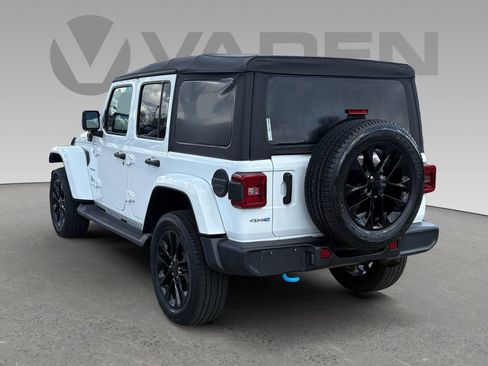 Used 2022 Jeep Wrangler Unlimited Sahara image 23
