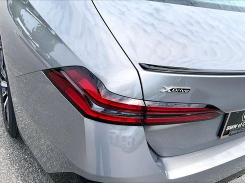 New 2027 BMW 550e xDrive w/ Executive Package AWD/4WD image 14