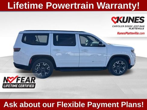 Used 2024 Jeep Wagoneer Series III image 12