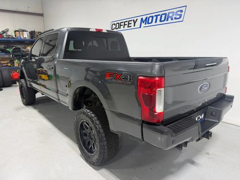 Used 2019 Ford F250 Lariat w/ Lariat Ultimate Package AWD/4WD image 4