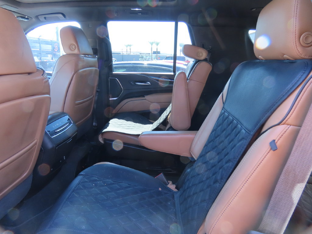 Used 2022 Cadillac Escalade Premium Luxury AWD/4WD image 11