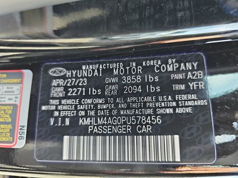 Certified 2023 Hyundai Elantra SEL image 41