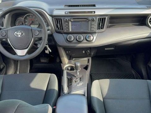 Used 2016 Toyota RAV4 LE image 11