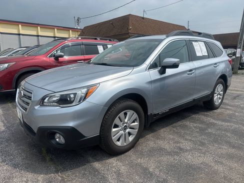 Used 2017 Subaru Outback 2.5i Premium AWD/4WD image 1