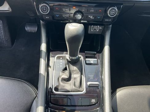 Used 2024 Jeep Compass Limited w/ High Altitude Package AWD/4WD image 30