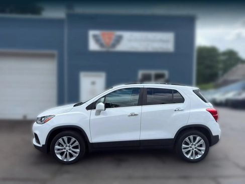 Used 2019 Chevrolet Trax Premier AWD/4WD image 3