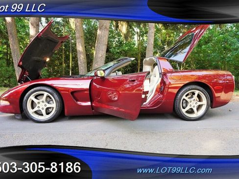 Used 2003 Chevrolet Corvette Coupe w/ Preferred Equipment Group RWD image 26