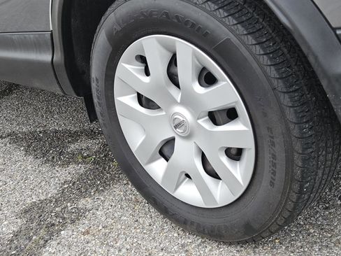 Used 2020 Nissan Rogue Sport S FWD image 7