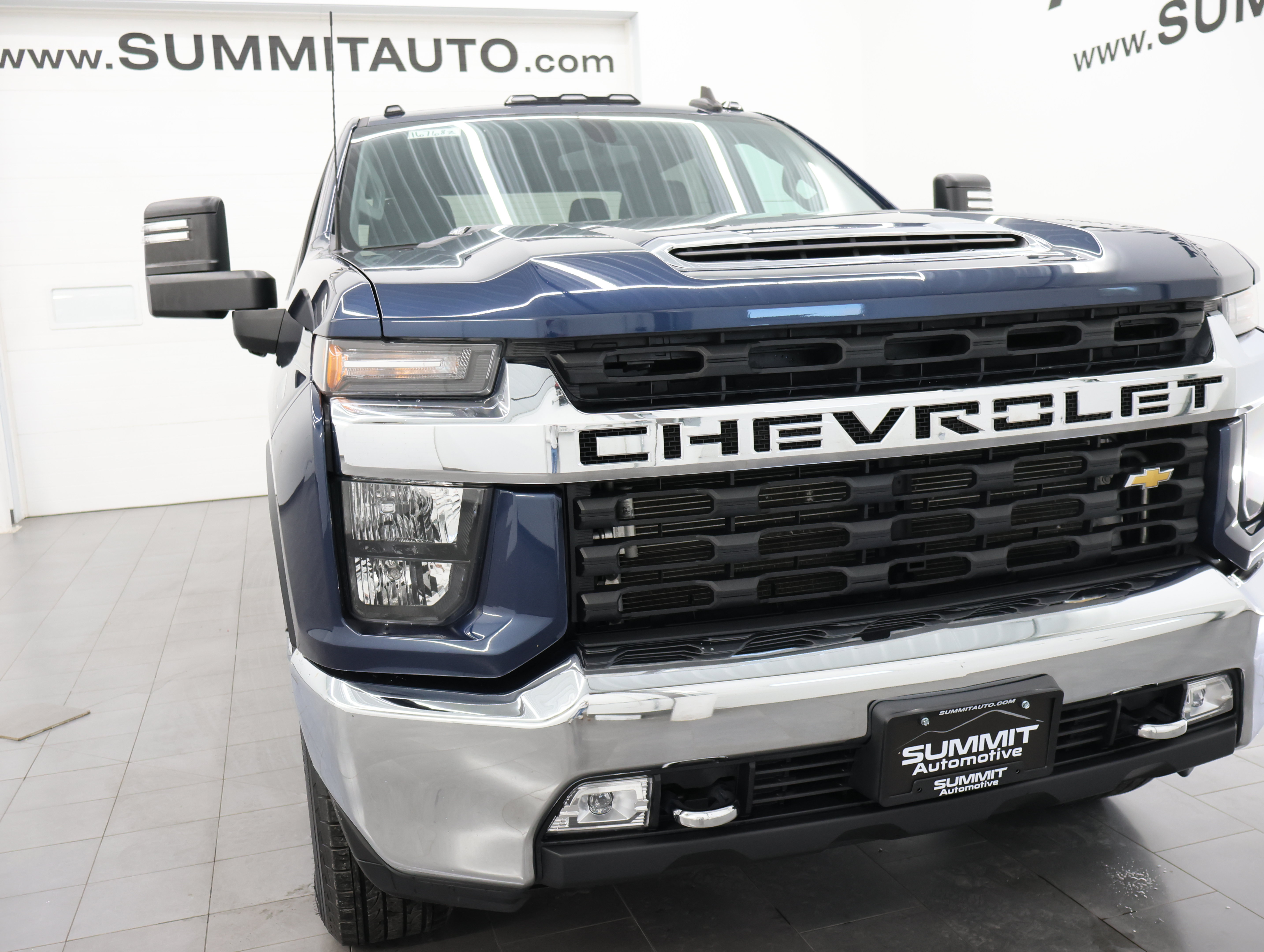 Used 2023 Chevrolet Silverado 2500 LT AWD/4WD image 21
