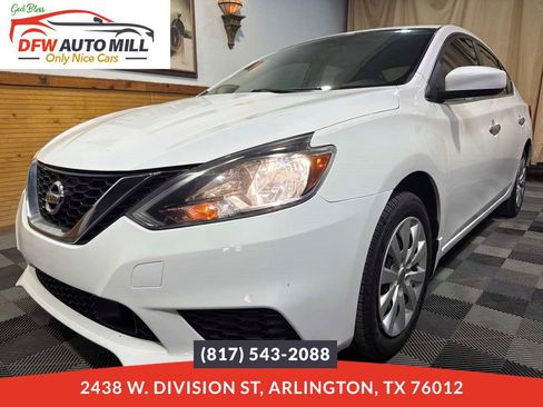 Used 2019 Nissan Sentra S FWD image 1