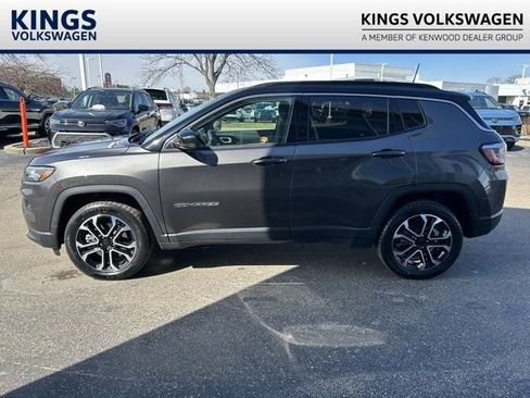 Used 2023 Jeep Compass Limited AWD/4WD image 4