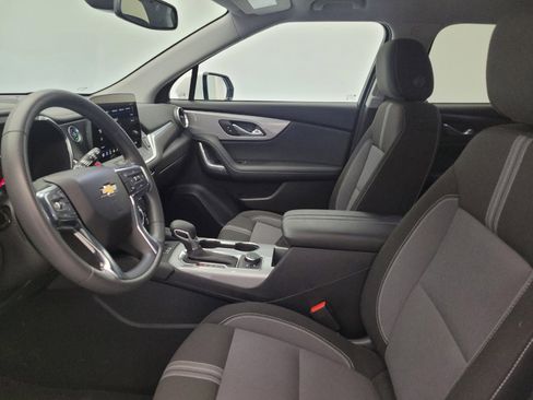 Used 2024 Chevrolet Blazer LT w/ Convenience Package FWD image 17