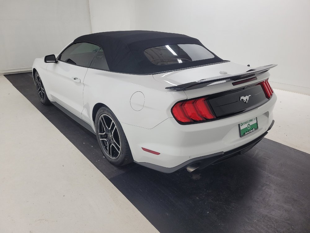 Used 2021 Ford Mustang Premium RWD image 7