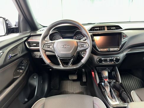 Certified 2023 Chevrolet TrailBlazer RS w/ Sun and Liftgate Package image 2