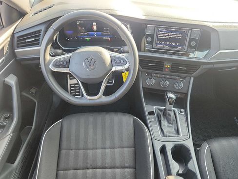 Used 2024 Volkswagen Jetta Sport FWD image 11