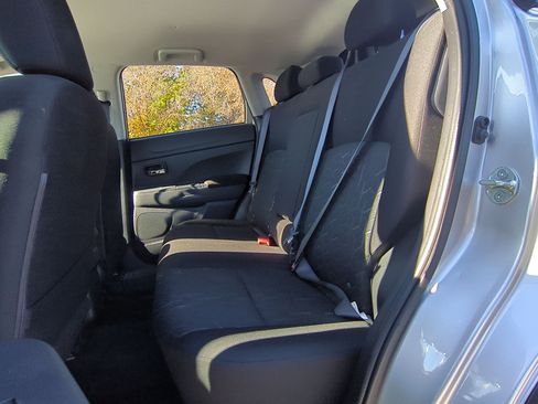 Used 2024 Mitsubishi Outlander Sport SE image 28