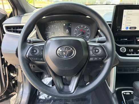 Used 2025 Toyota Corolla Cross AWD Hybrid image 22