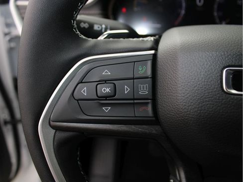 New 2025 Jeep Grand Cherokee Limited w/ Luxury Tech Group II image 14