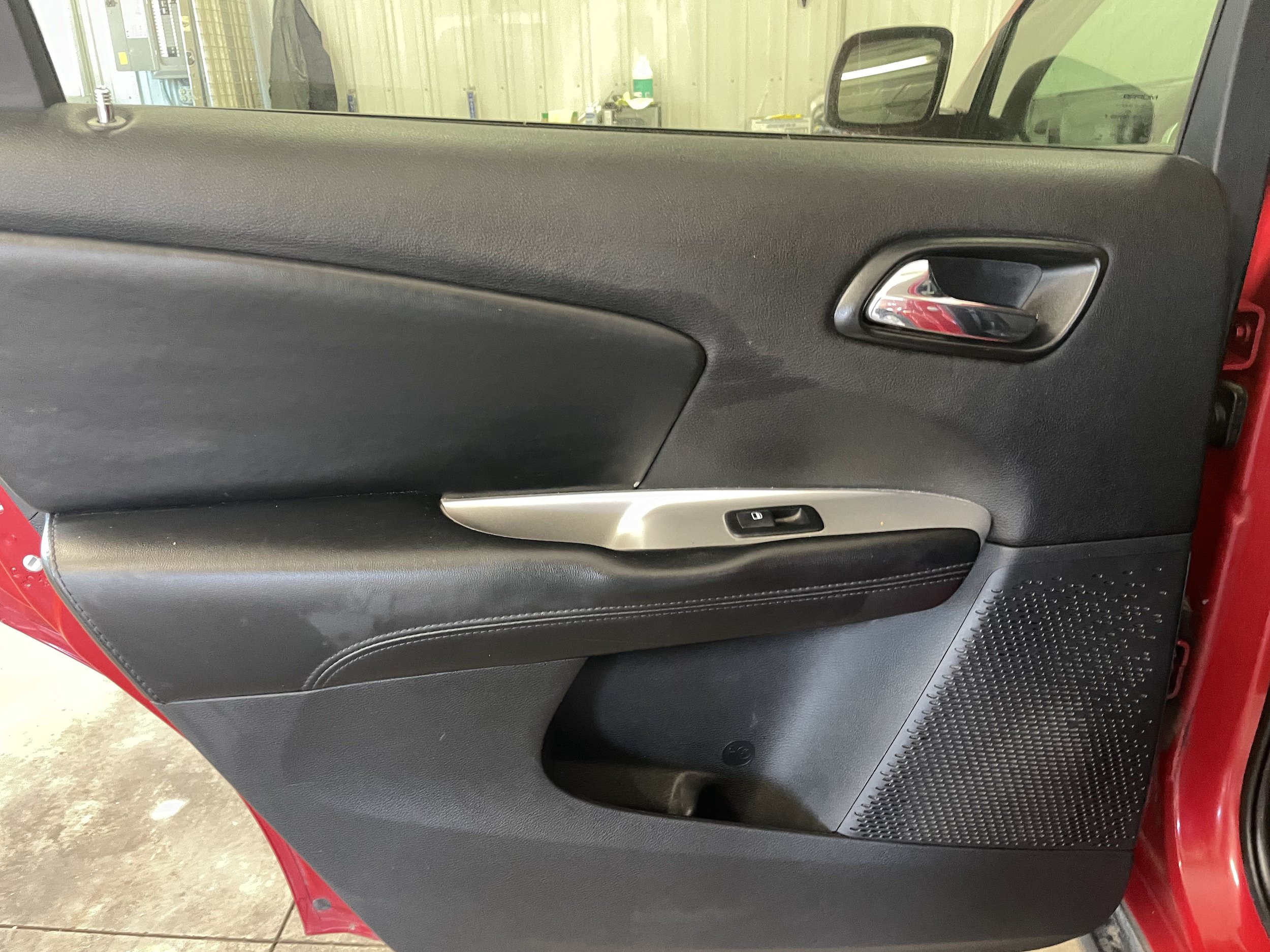 Used 2014 Dodge Journey SXT w/ Comfort/Convenience Group AWD/4WD image 19