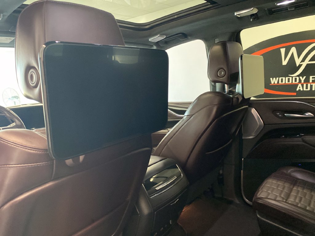 Used 2021 Cadillac Escalade Sport Platinum w/ Heavy-Duty Trailer Package AWD/4WD image 17