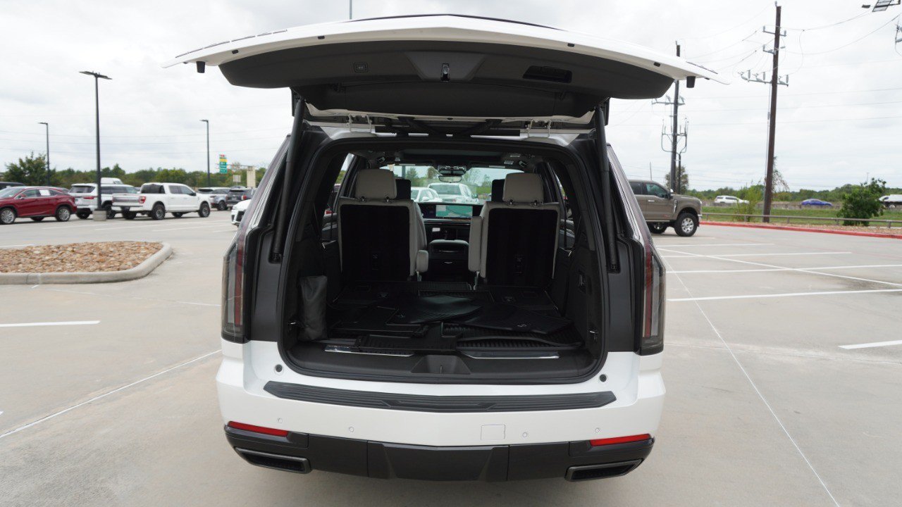 Used 2025 Cadillac Escalade Sport Platinum AWD/4WD image 38