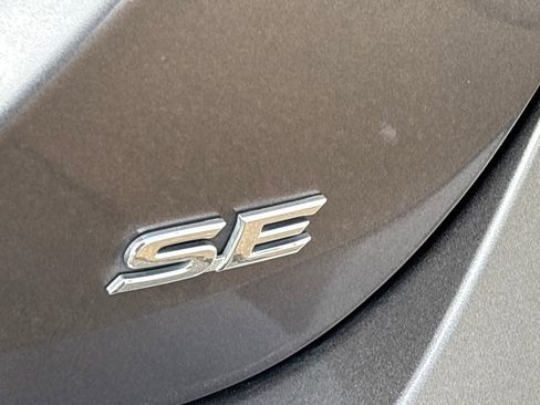 Used 2022 Toyota Camry SE image 30