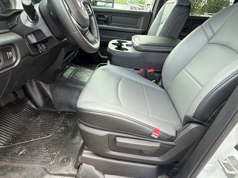 New 2026 RAM 5500 Tradesman w/ Chrome Appearance Group AWD/4WD image 17