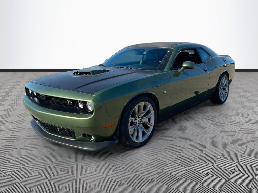 Used 2020 Dodge Challenger R/T Scat Pack RWD image 3