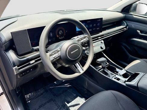 Certified 2025 Hyundai Tucson SEL FWD image 9
