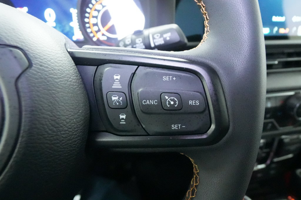 Used 2024 Jeep Wrangler Unlimited Sport AWD/4WD image 37