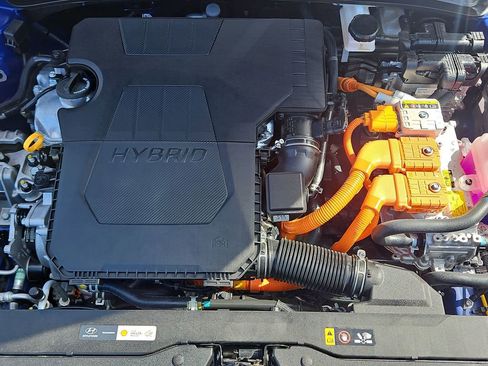 Used 2025 Hyundai Elantra SEL FWD image 21