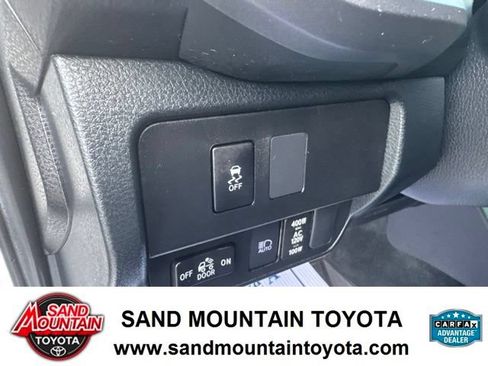 Used 2023 Toyota Tacoma TRD Off-Road AWD/4WD image 15