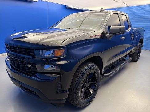 Used 2021 Chevrolet Silverado 1500 Custom RWD image 4