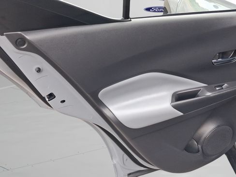 Used 2023 Nissan Kicks SR w/ SR Premium Package FWD image 23