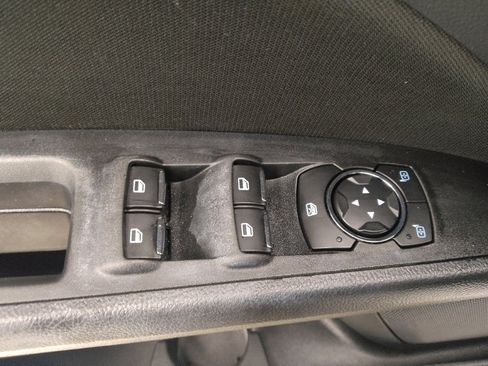 Used 2019 Ford Fusion SE image 27