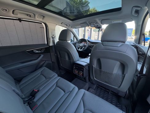 Used 2025 Audi Q7 3.0T Premium Plus image 37