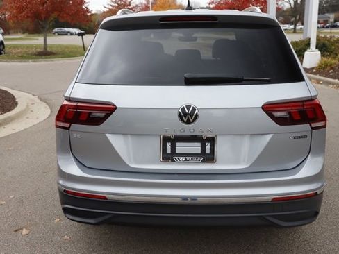 Used 2022 Volkswagen Tiguan SE image 4