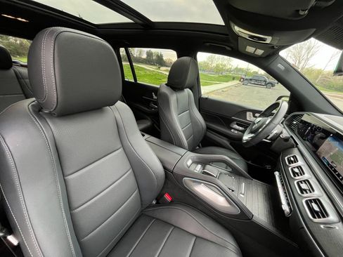 Used 2023 Mercedes-Benz GLS 450 4MATIC w/ AMG Line Exterior image 20