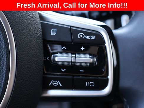 Used 2022 Kia Sorento S FWD image 25