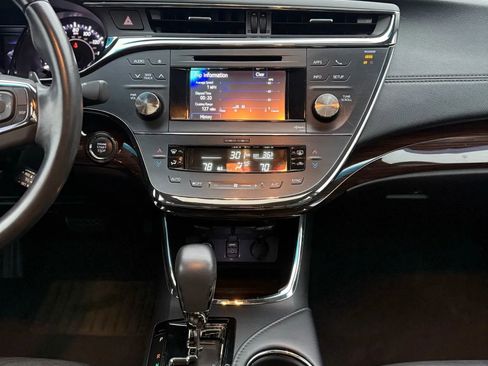 Used 2013 Toyota Avalon XLE image 22