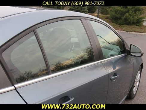 Used 2012 Chevrolet Cruze LS w/ Connectivity Package image 16