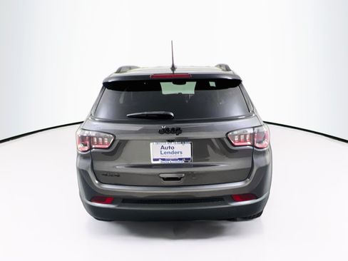 Used 2022 Jeep Compass Latitude w/ Convenience Group AWD/4WD image 6